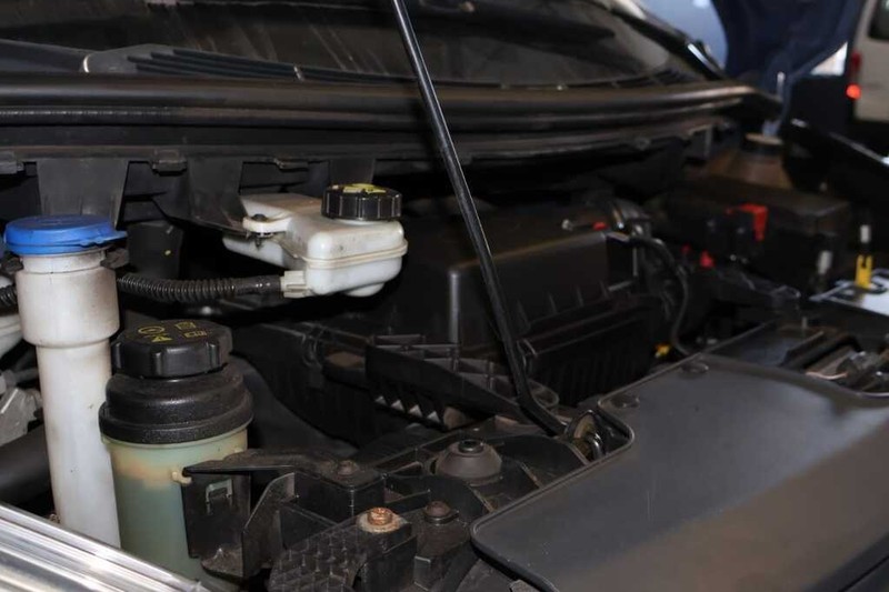 Ford Tourneo Custom - Bluebird Motors - Image 16