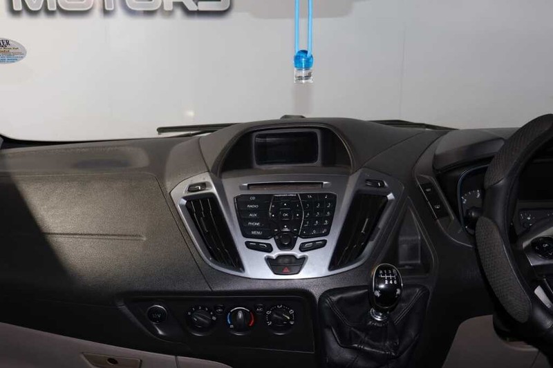 Ford Tourneo Custom - Bluebird Motors - Image 11