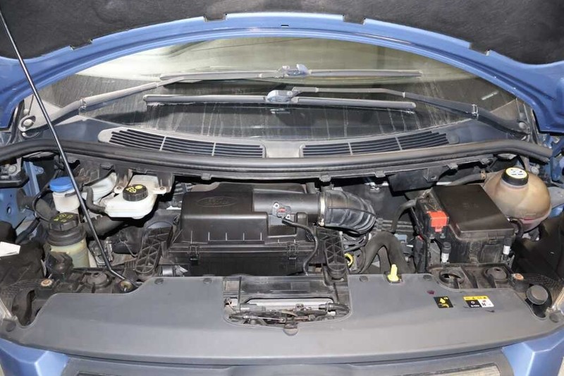 Ford Tourneo Custom - Bluebird Motors - Image 17