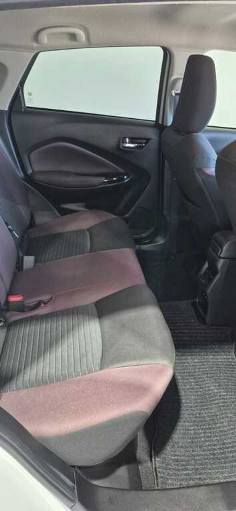 Toyota starlet cross - Auto Investments Paarl - Image 6