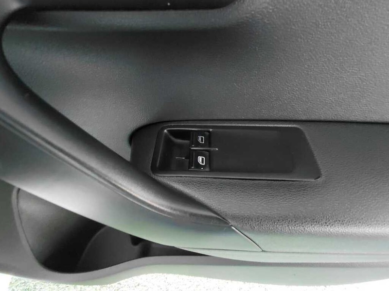 Volkswagen Polo Vivo - Stiaan Autos (Pty) Ltd - Image 13