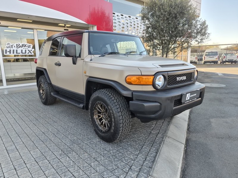 Toyota FJ Cruiser - Nic Bottari Toyota - Image 1