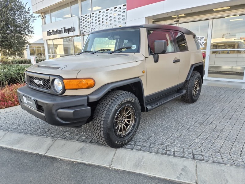 Toyota FJ Cruiser - Nic Bottari Toyota - Image 17