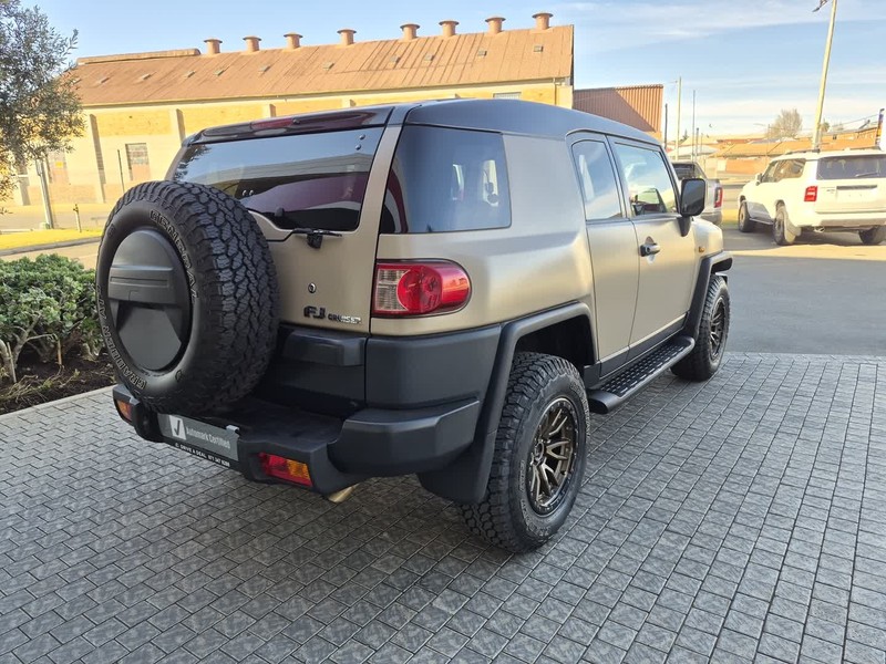Toyota FJ Cruiser - Nic Bottari Toyota - Image 21