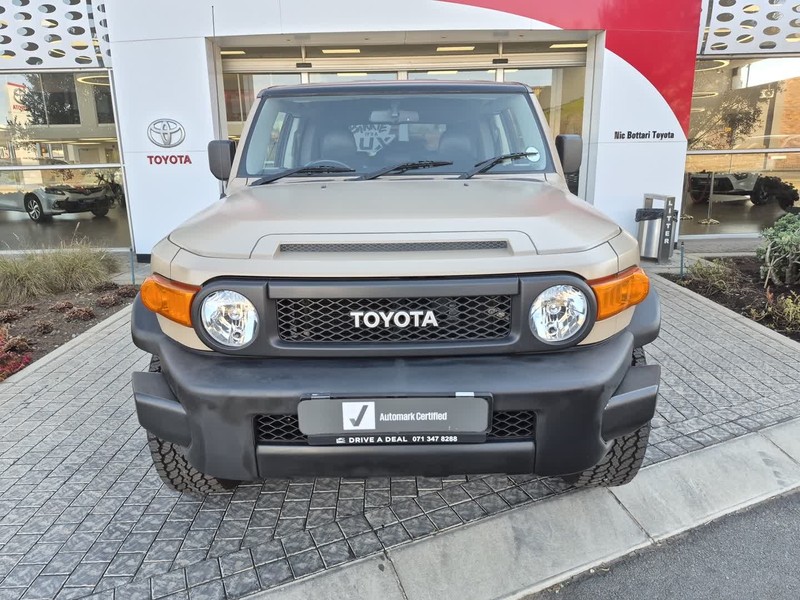 Toyota FJ Cruiser - Nic Bottari Toyota - Image 2