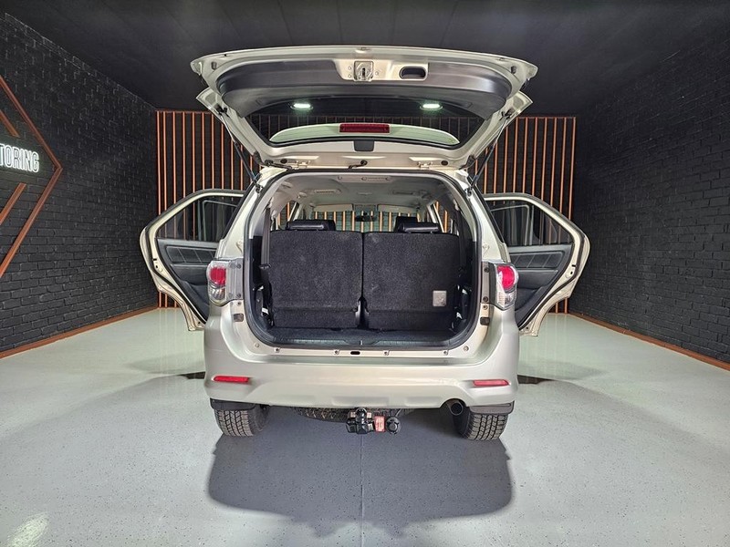 Toyota Fortuner - Mit Mak Motors - Image 25