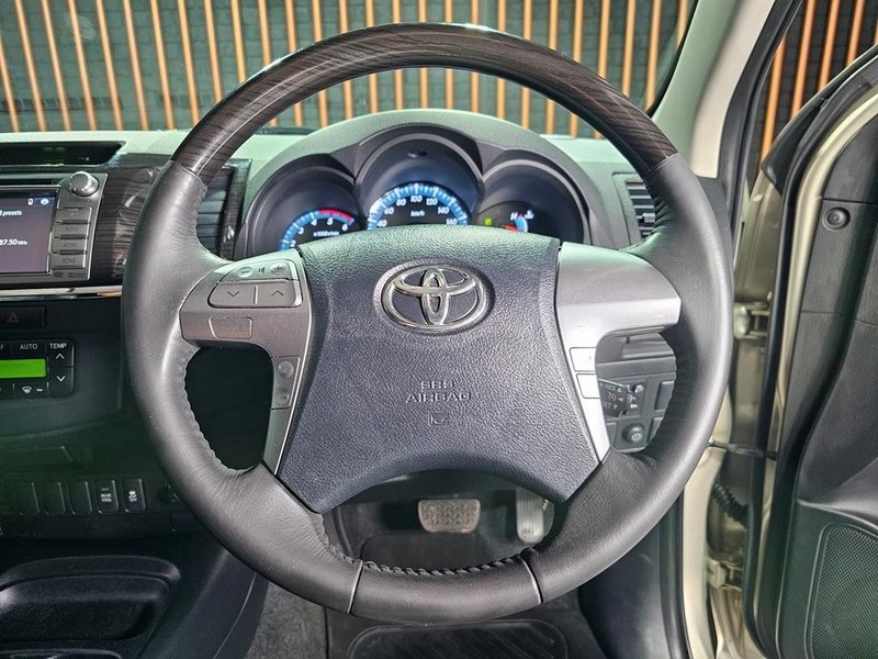 Toyota Fortuner - Mit Mak Motors - Image 11