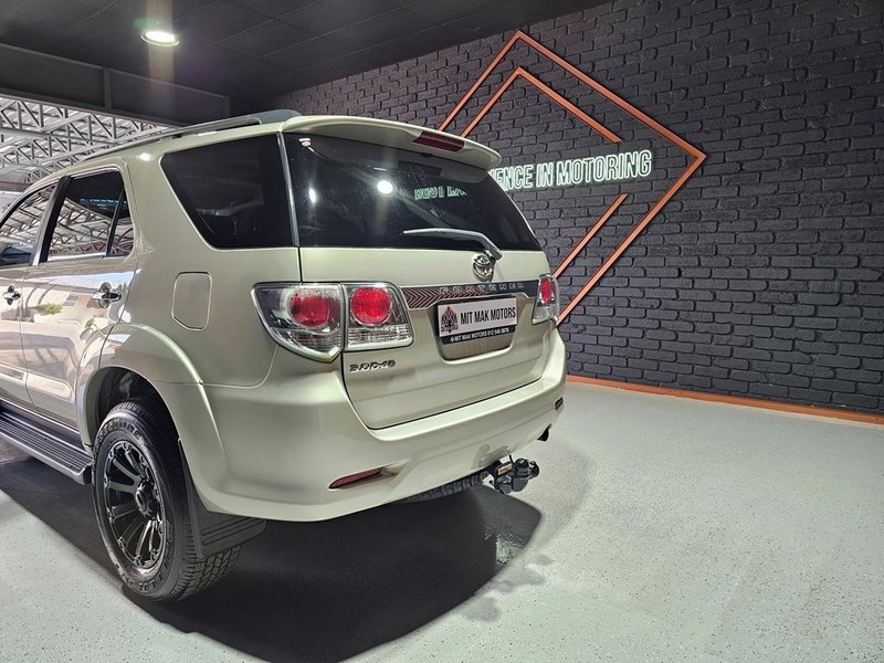 Toyota Fortuner - Mit Mak Motors - Image 29