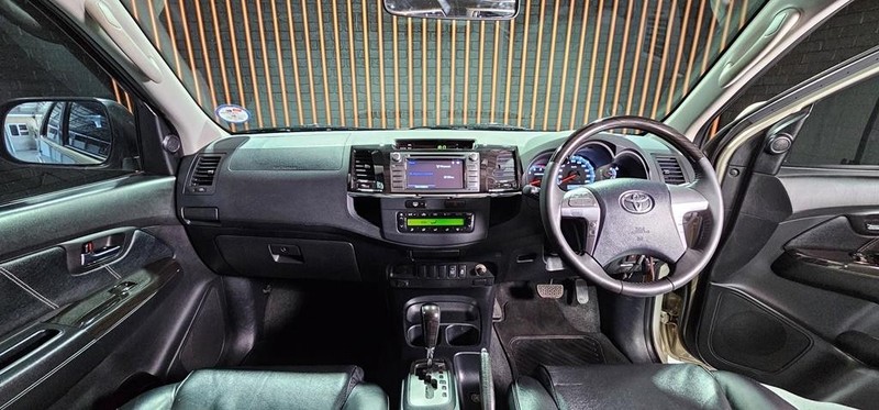 Toyota Fortuner - Mit Mak Motors - Image 23