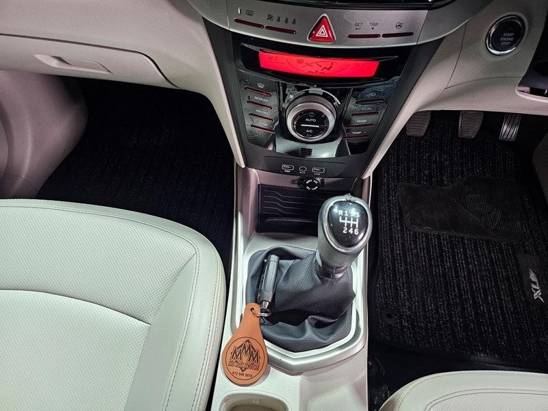 Mahindra XUV300 - Mit Mak Motors - Image 15