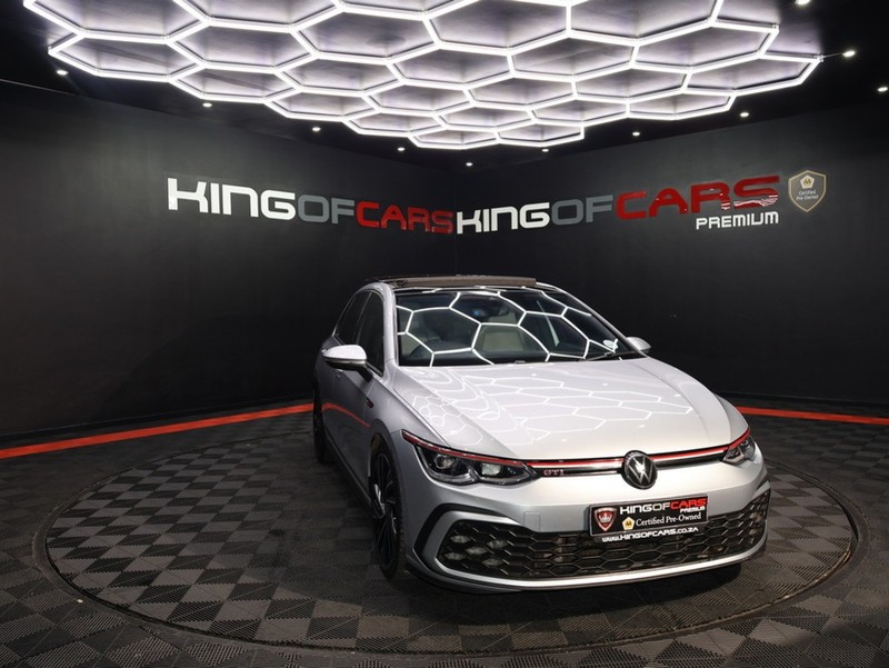 Volkswagen Golf - KING OF CARS - Image 1