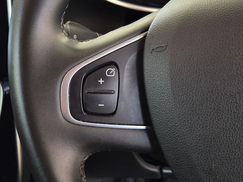 Renault Clio - Ford Bryanston - Image 16