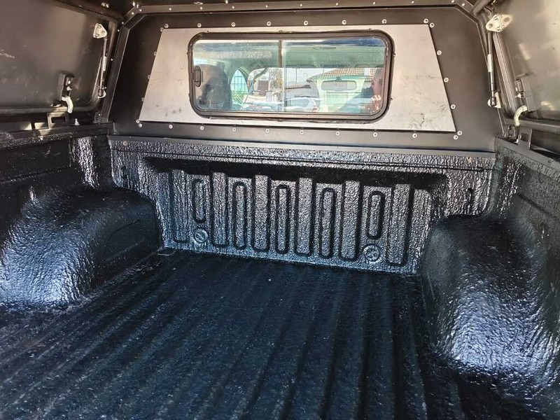 Mitsubishi Triton - King Cars Bellville/Vredekloof - Image 18