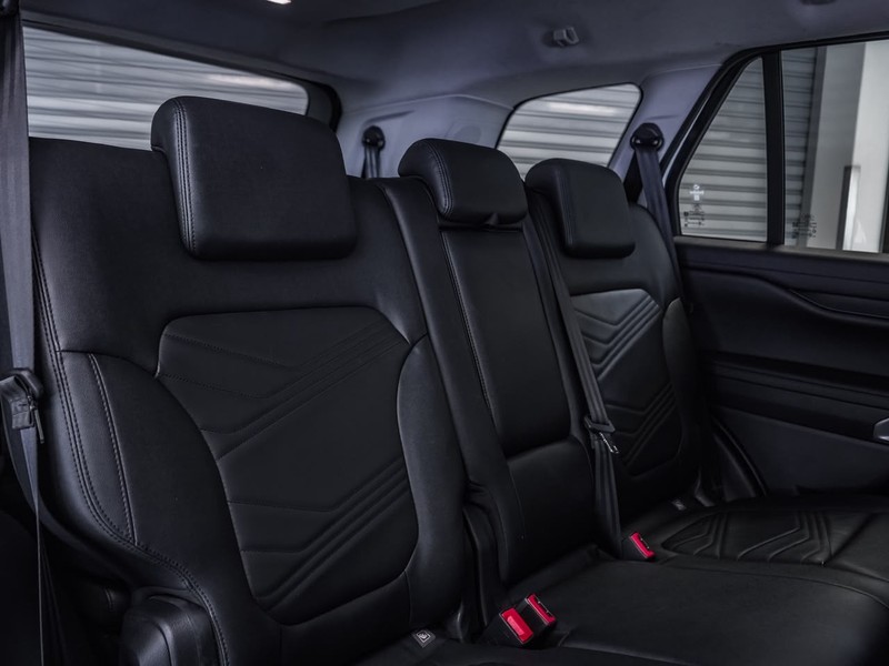 Ford Everest - Suzuki Sandton - Image 15