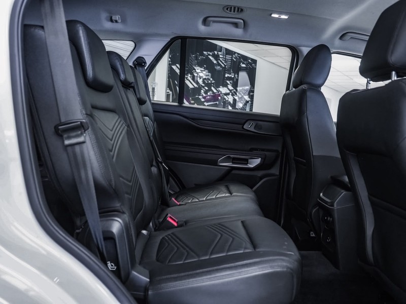 Ford Everest - Suzuki Sandton - Image 13