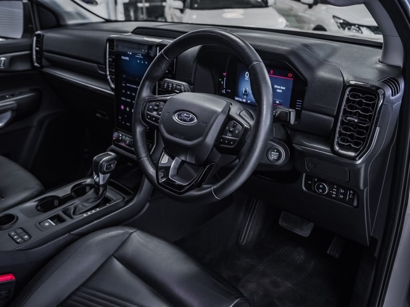 Ford Everest - Suzuki Sandton - Image 10