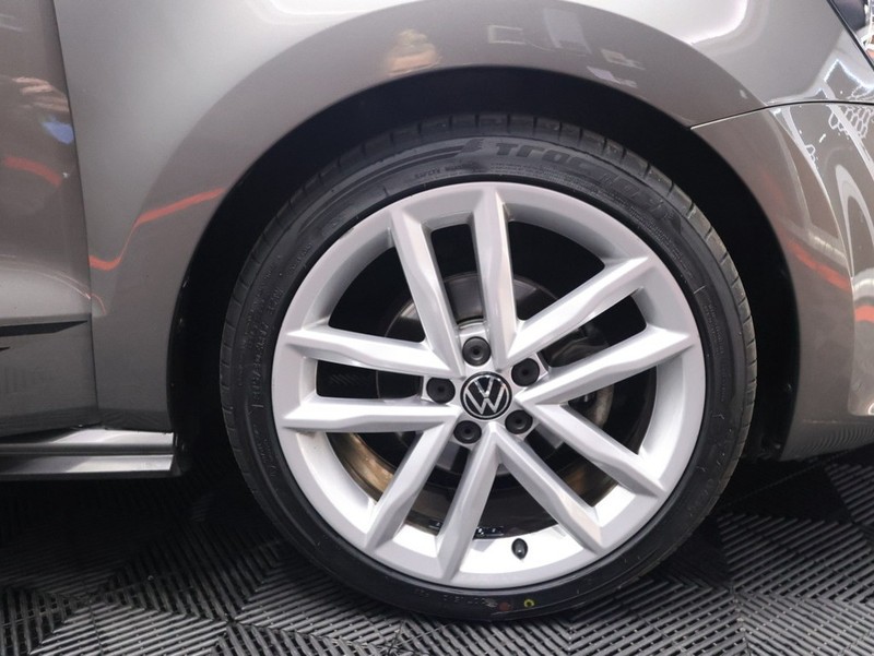 Volkswagen Polo Vivo - KING OF CARS - Image 13