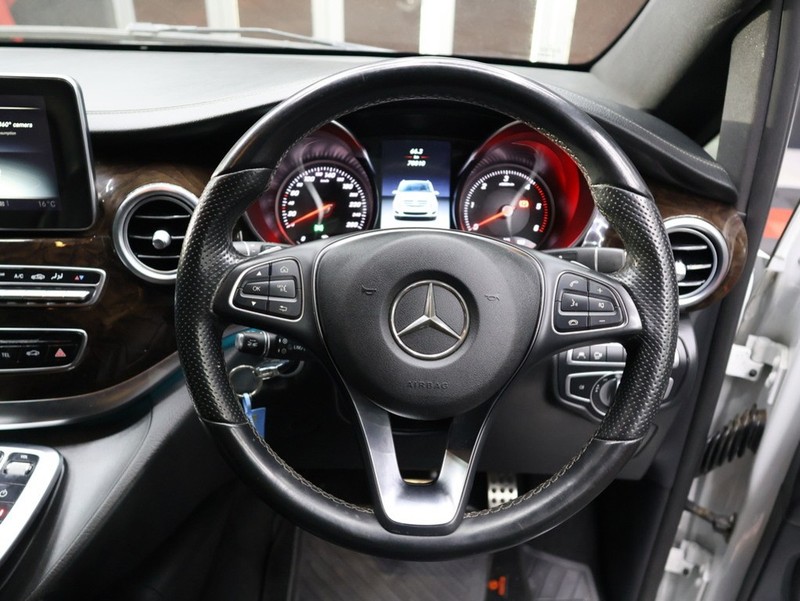 Mercedes-Benz V-class - KING OF CARS - Image 11