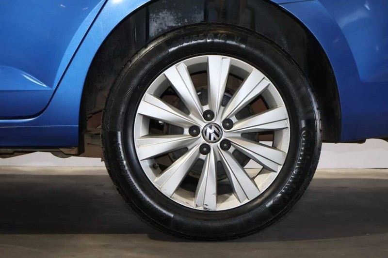 Volkswagen polo sedan - Bluebird Motors - Image 15