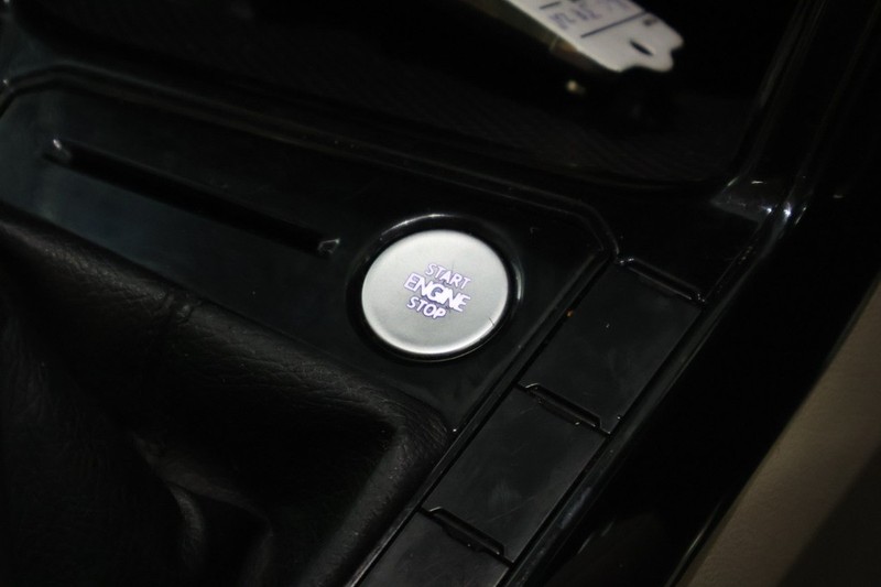 Volkswagen polo sedan - Bluebird Motors - Image 16