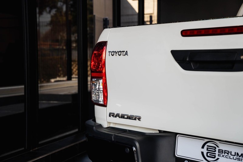 Toyota Hilux - Bruma Nissan - Image 6