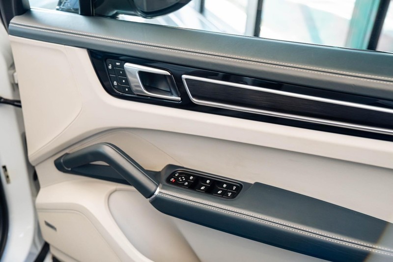 Porsche Cayenne - Bruma Nissan - Image 13