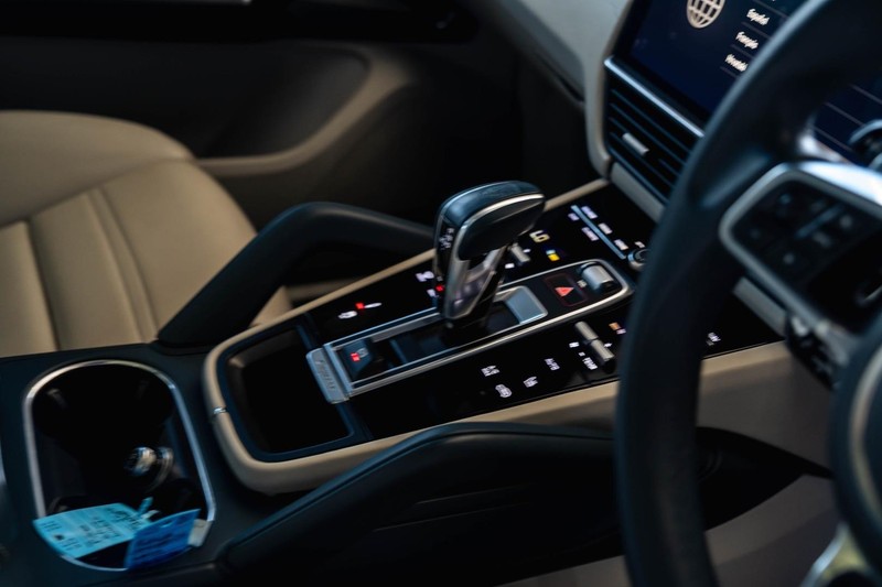 Porsche Cayenne - Bruma Nissan - Image 19