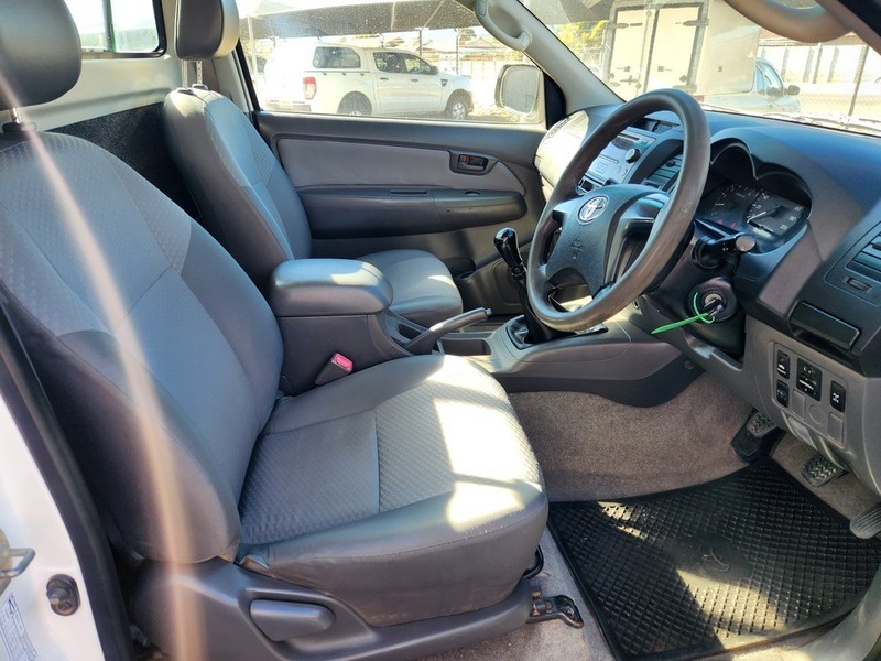 Toyota Hilux - WHEELSPOT - Image 5