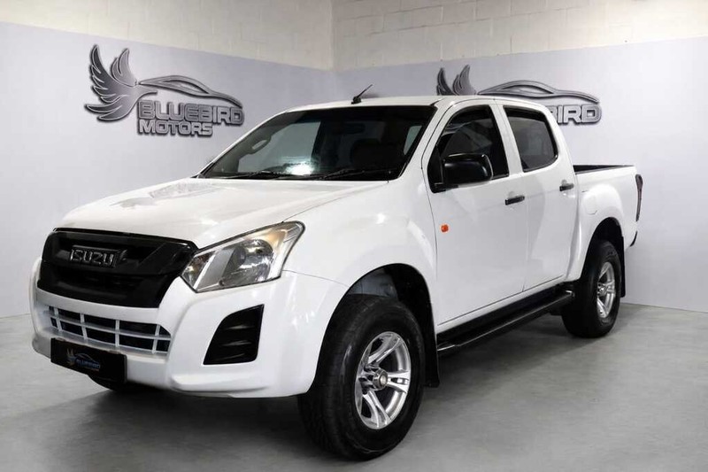 Isuzu D-Max - Bluebird Motors - Image 1