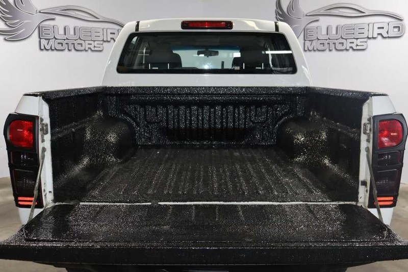 Isuzu D-Max - Bluebird Motors - Image 7
