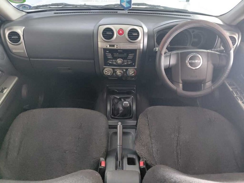 Isuzu KB - Stiaan Autos (Pty) Ltd - Image 10