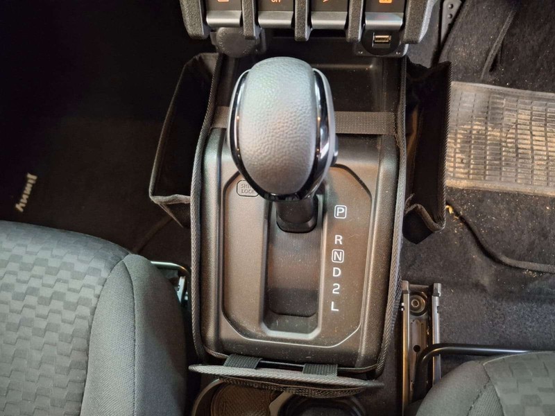 Suzuki Jimny - Thorp N1 City - Image 14