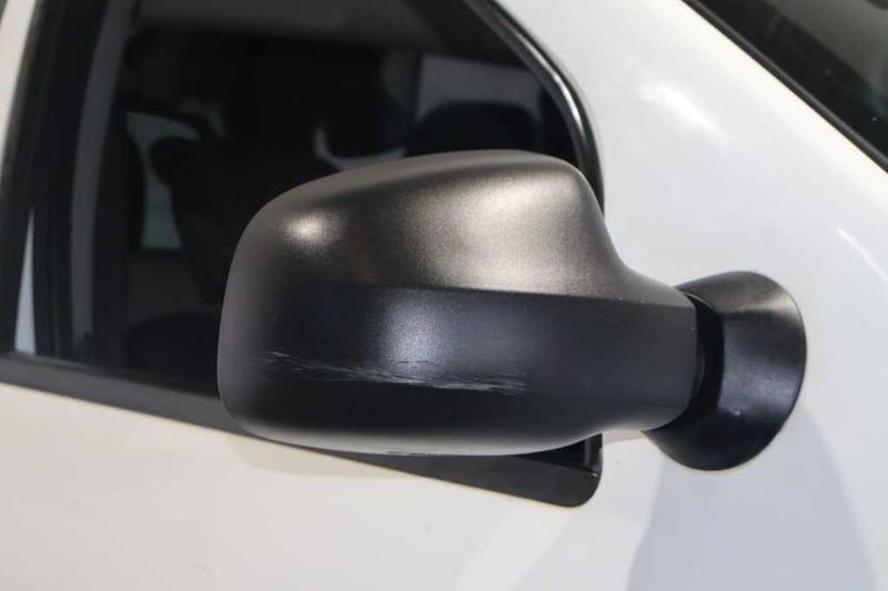 Nissan NP200 - Bluebird Motors - Image 12
