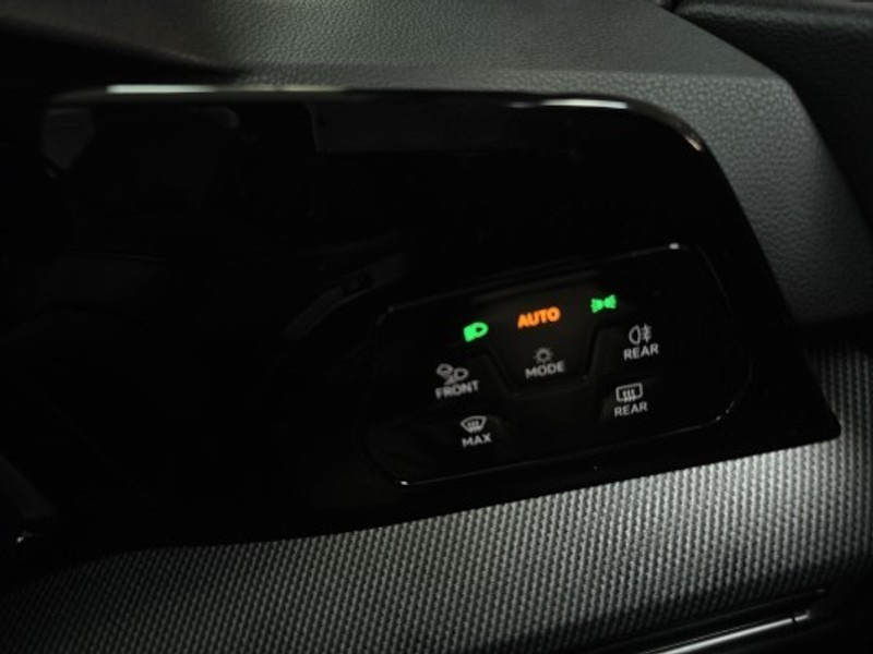 Volkswagen Golf - Hatfield VW Northcliff - Image 13