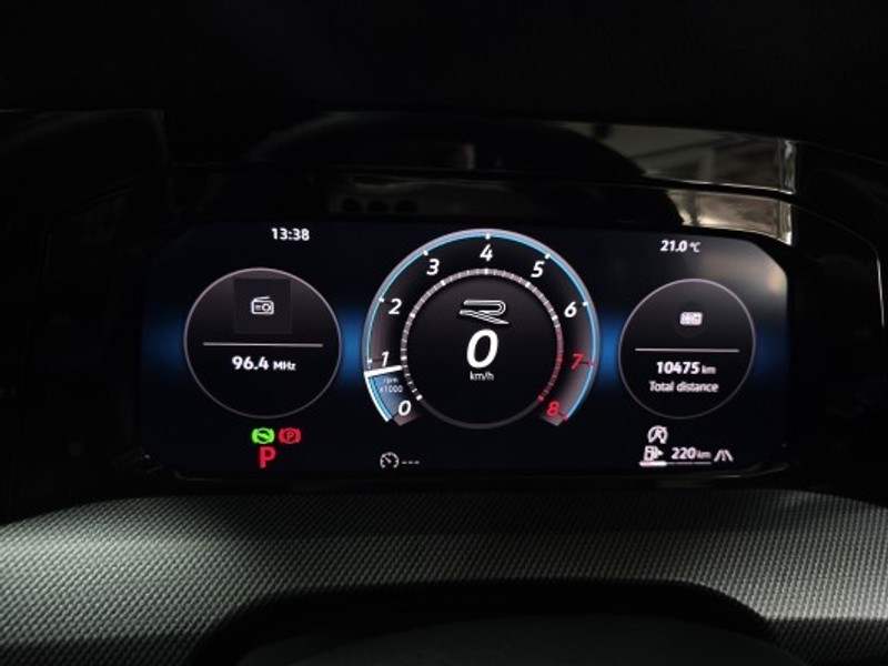 Volkswagen Golf - Hatfield VW Northcliff - Image 14