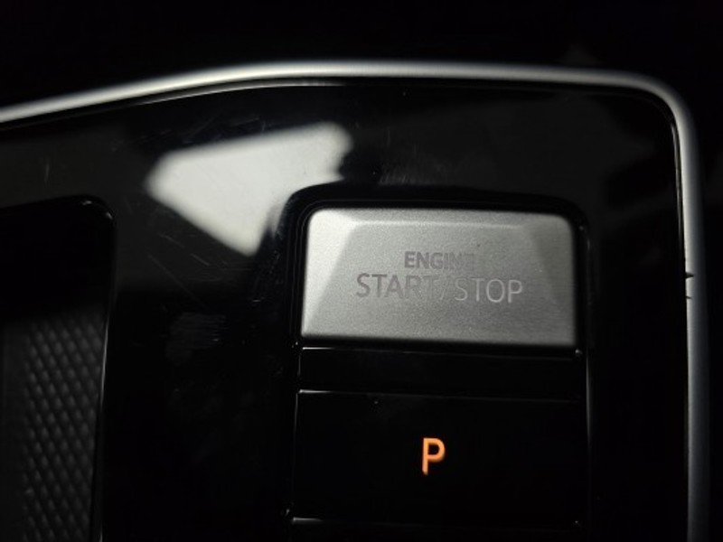 Volkswagen Golf - Hatfield VW Northcliff - Image 10