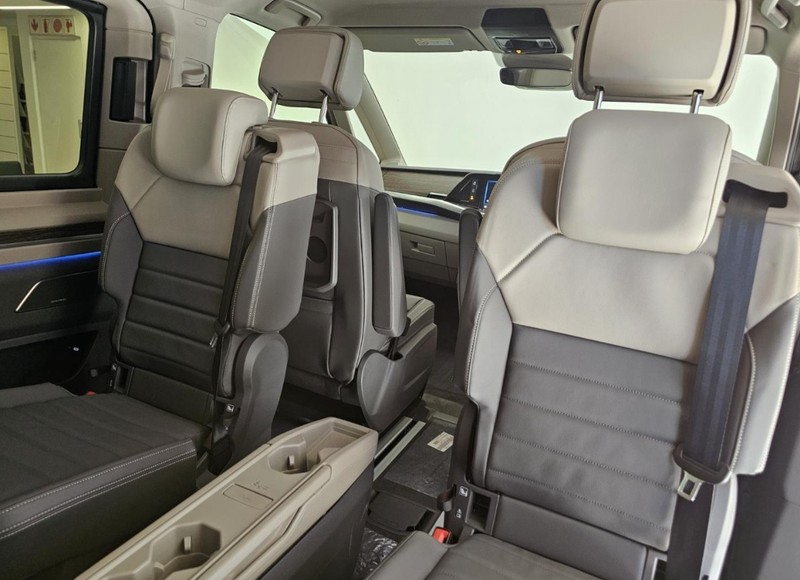 Volkswagen Caravelle - Hatfield VW Northcliff - Image 9