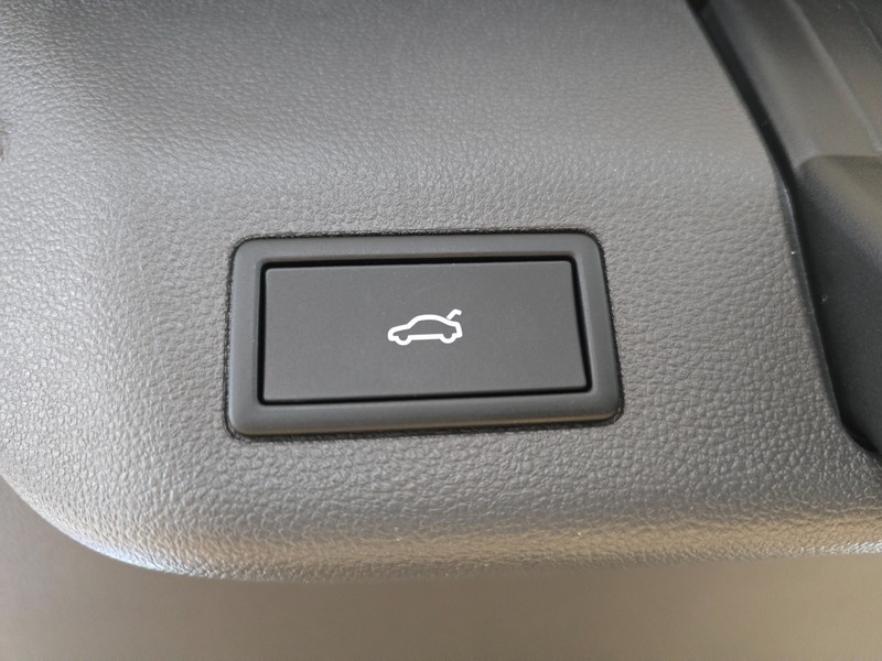 Volkswagen Caravelle - Hatfield VW Northcliff - Image 29