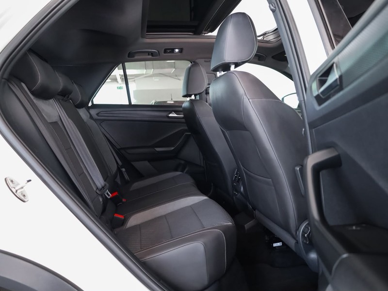 Volkswagen T-Roc - Hatfield VW Bryanston - Image 15