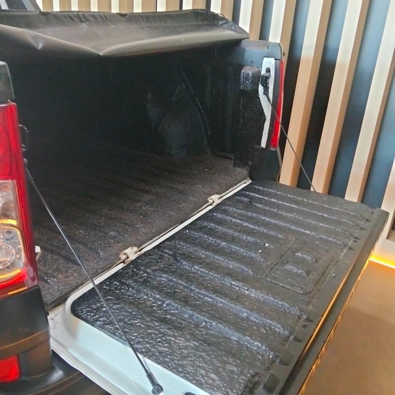 Nissan NP200 - Suzuki Vereeniging - Image 9