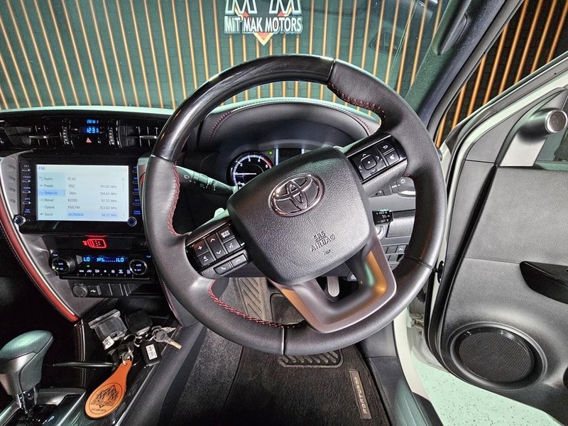 Toyota Fortuner - Mit Mak Motors - Image 19