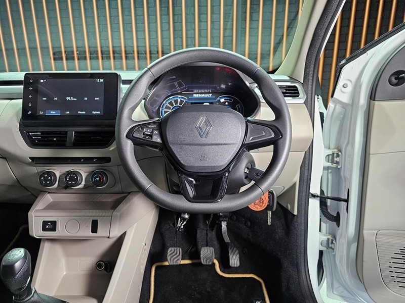 Renault Triber - Mit Mak Motors - Image 10