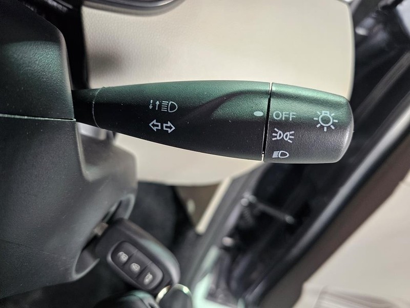 Renault Triber - Mit Mak Motors - Image 17