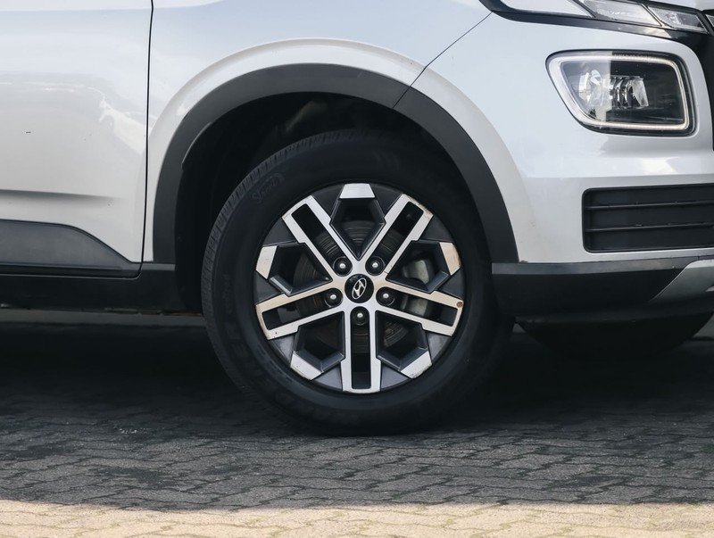 Hyundai Venue - Isuzu Richards Bay - Image 2