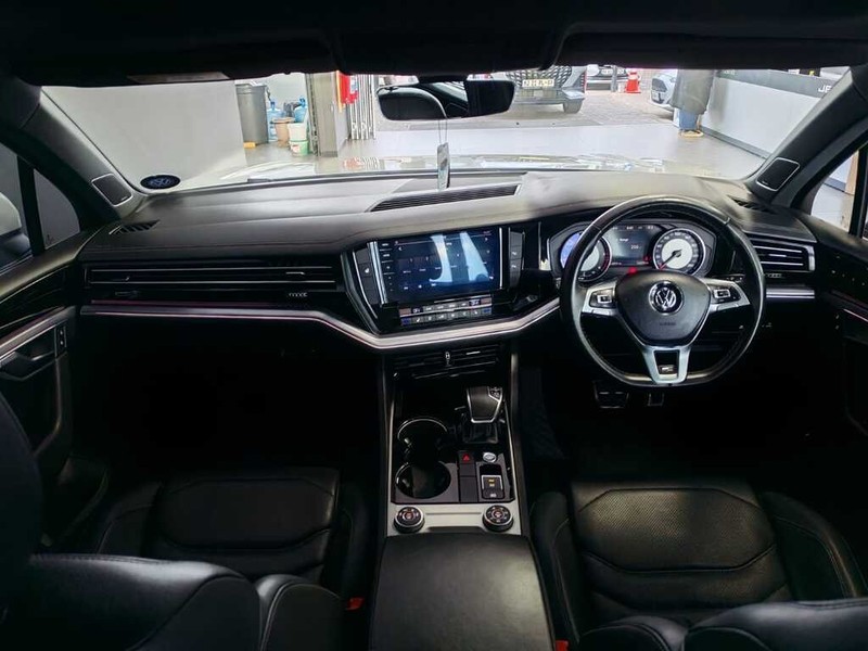 Volkswagen Touareg - Auto Investments Hatfield - Image 11