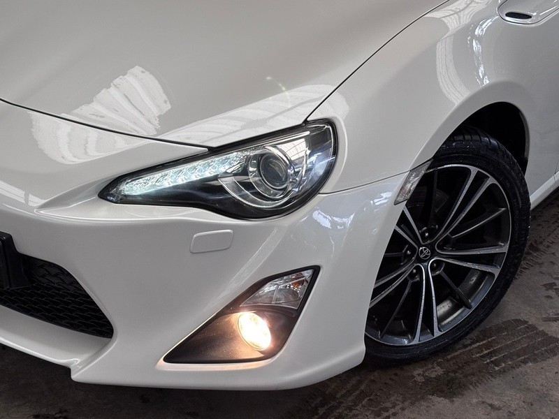 Toyota 86 - We Buy Bakkies - Image 3