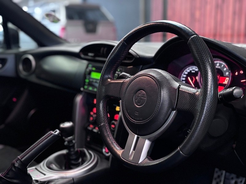 Toyota 86 - We Buy Bakkies - Image 13