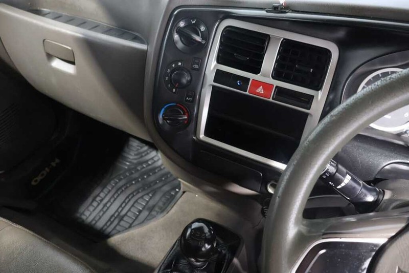 Hyundai H-100 - Bluebird Motors - Image 8