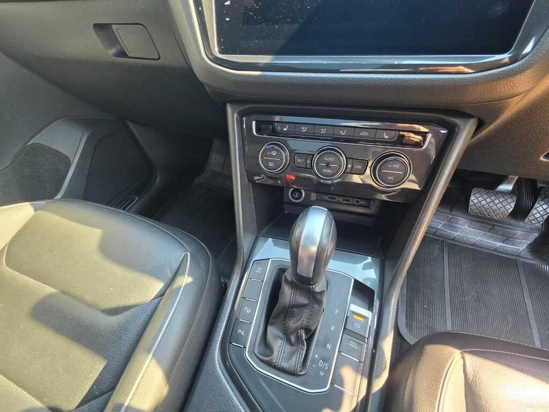 Volkswagen Tiguan - Evolution Cars - Image 11