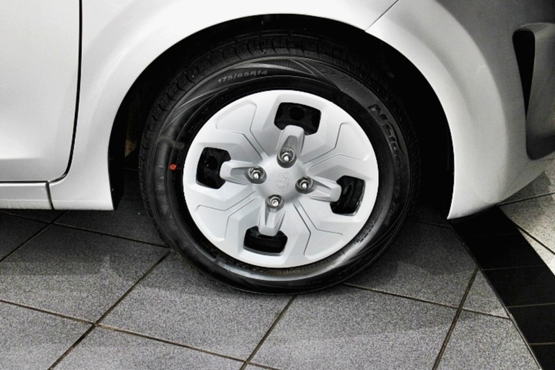 Kia Picanto - LisaCars - Image 11